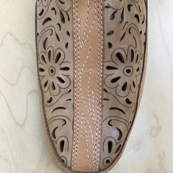 WHITE MOUNTAIN Leather Cut Out Sling Back Clogs Womens 9.5 - Picture 9 of 9